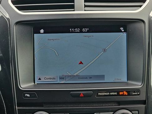 Used 2017 Ford Explorer XLT w/ Equipment Group 202A FWD image 37