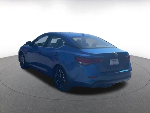 Used 2025 Nissan Sentra SV image 10