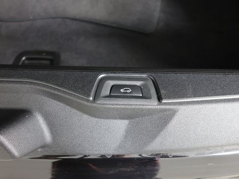 Used 2020 BMW X5 xDrive50i w/ Executive Package AWD/4WD image 46