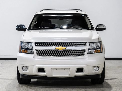 Used 2013 Chevrolet Tahoe LTZ RWD image 3