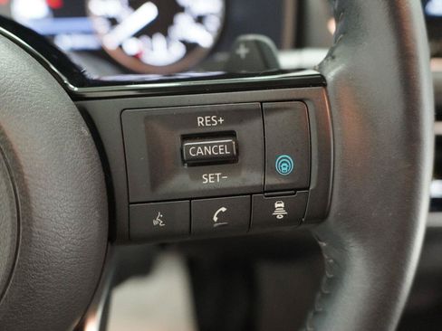Used 2023 Nissan Rogue SL w/ SL Premium Package FWD image 10