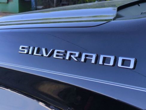 Used 2024 Chevrolet Silverado 1500 LT AWD/4WD image 11