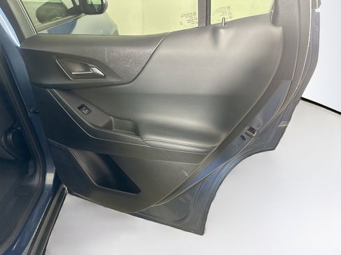 Used 2025 Chevrolet Equinox LT FWD image 29