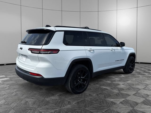 Used 2023 Jeep Grand Cherokee L Laredo AWD/4WD image 5