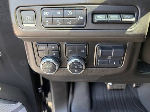Used 2023 GMC Yukon XL Denali Ultimate w/ LPO, Floor Liner Package AWD/4WD image 27