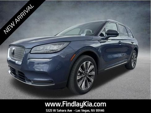 Used 2022 Lincoln Corsair Reserve w/ Rear Removable Package Tray image 1