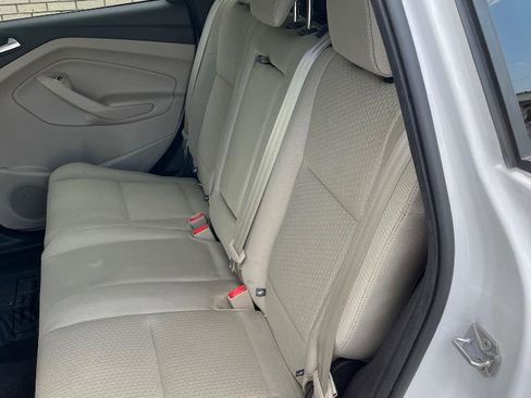 Used 2017 Ford Escape SE w/ Equipment Group 201A image 21