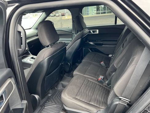 Used 2020 Ford Explorer XLT AWD/4WD image 7