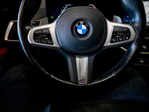 Used 2023 BMW X7 xDrive40i w/ Executive Package image 35