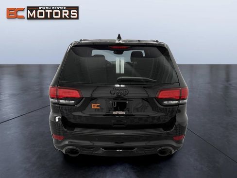 Used 2019 Jeep Grand Cherokee SRT AWD/4WD image 5