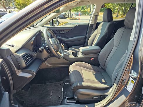 Used 2023 Subaru Outback Premium AWD/4WD image 20