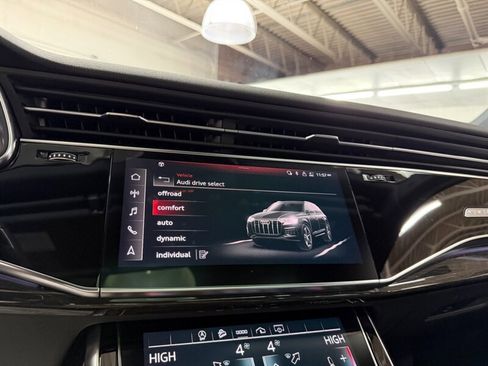 Used 2021 Audi Q7 3.0T Premium Plus w/ Executive Package image 28