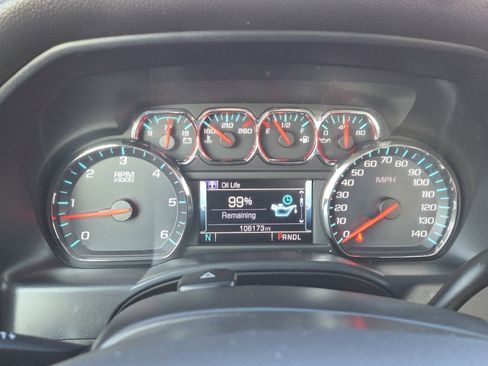 Used 2018 Chevrolet Silverado 1500 LT w/ All Star Edition image 27