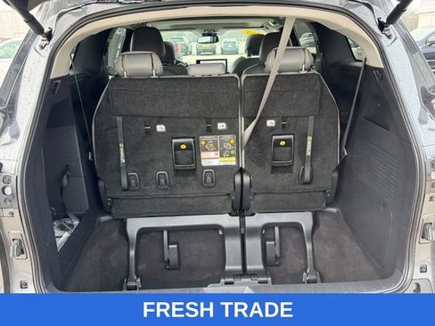 Used 2025 Toyota Sienna XLE image 13