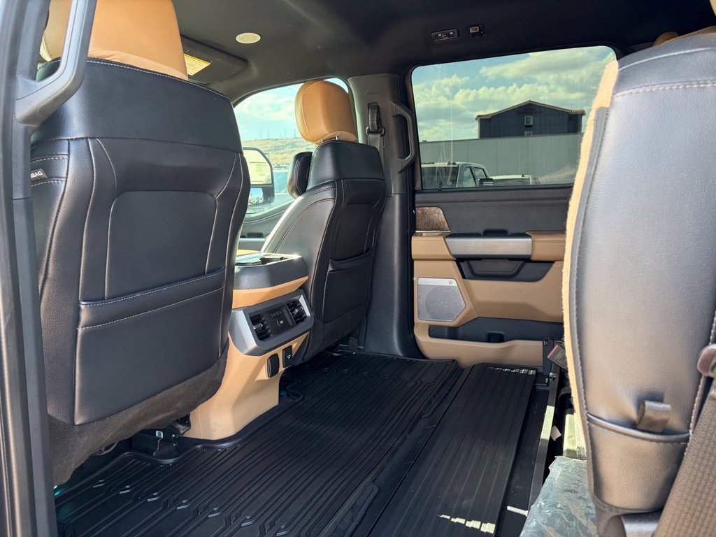 Used 2024 Ford F250 Lariat w/ Lariat Ultimate Package AWD/4WD image 25