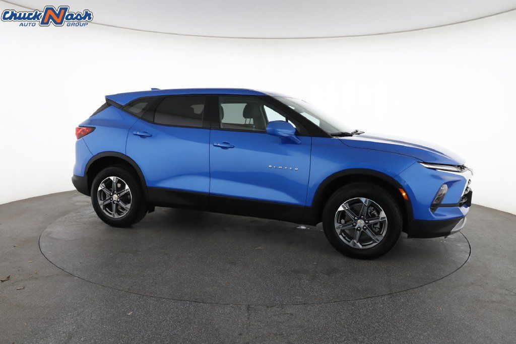 Certified 2026 Chevrolet Blazer LT FWD image 15