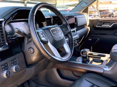 Certified 2023 GMC Sierra 1500 SLT image 16