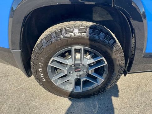 Used 2026 GMC Terrain AT4 AWD/4WD image 10