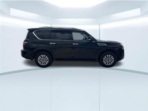 Used 2024 Nissan Armada SV AWD/4WD image 5