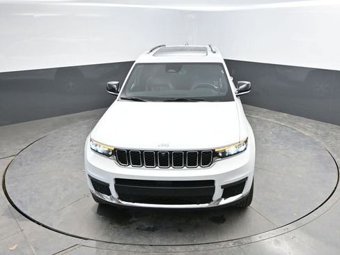 Used 2024 Jeep Grand Cherokee L Limited w/ Luxury Tech Group II image 43