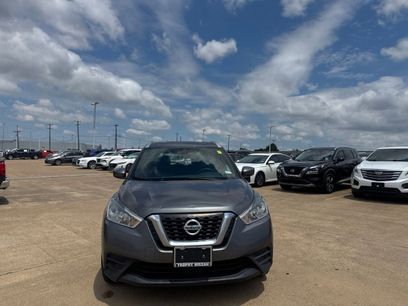 Used 2020 Nissan Kicks SV