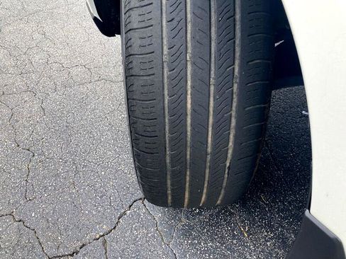 Used 2018 Subaru Forester 2.5i Premium w/ All-Weather Package image 25