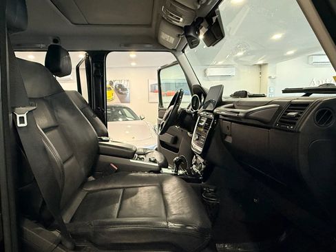 Used 2017 Mercedes-Benz G 550 image 15