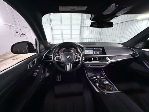 Used 2021 BMW X7 xDrive40i w/ M Sport Package image 23