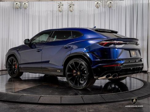 Used 2024 Lamborghini Urus S AWD/4WD image 9