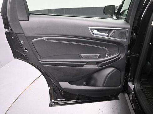 Certified 2024 Ford Edge Titanium AWD/4WD image 22