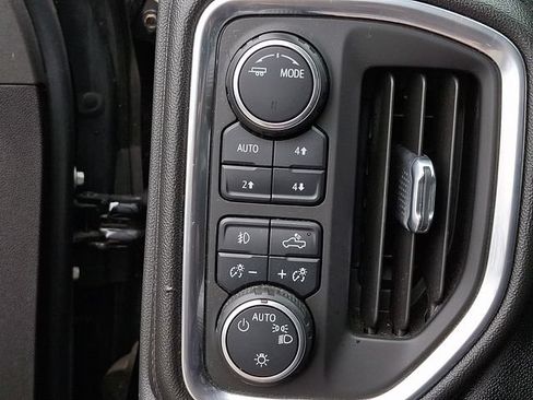 Used 2020 Chevrolet Silverado 1500 RST AWD/4WD image 25
