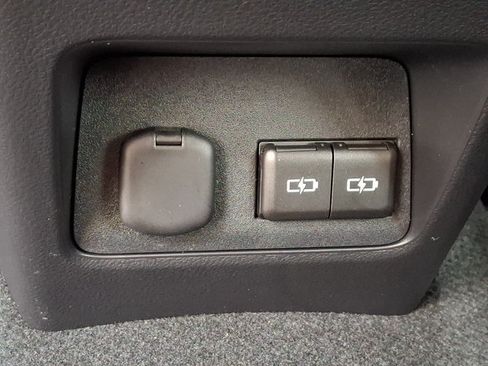 Certified 2025 Lexus NX 250 AWD w/ Accessory Package (2T) image 9