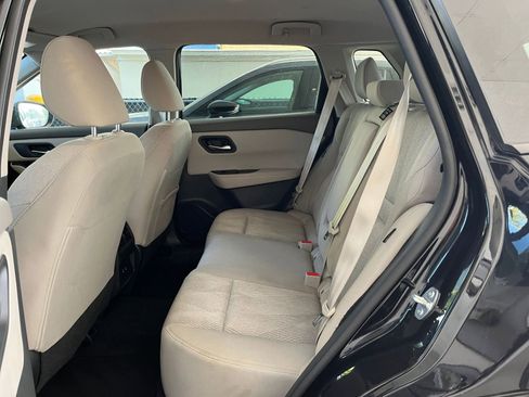 Used 2025 Nissan Rogue SV image 27