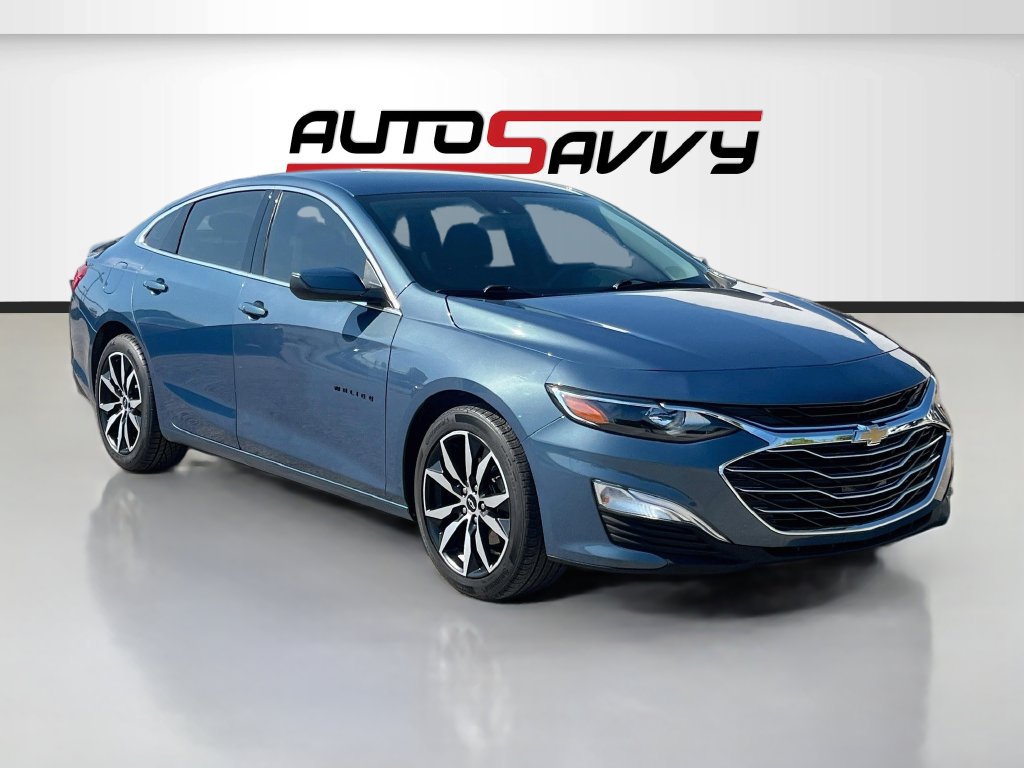 Used 2025 Chevrolet Malibu RS w/ LPO, Floor Liner Package FWD image 1