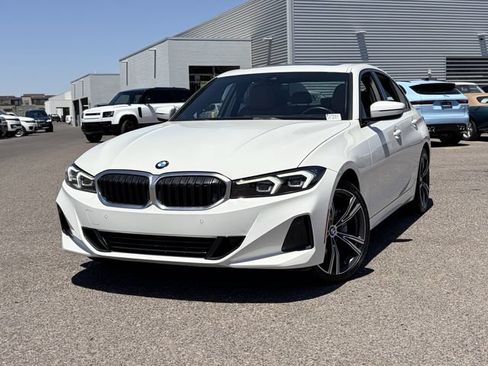Used 2023 BMW 330i Sedan w/ Driving Assistance Package RWD image 4