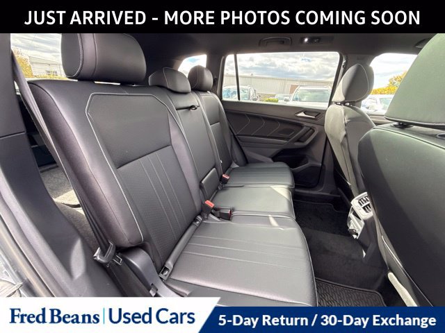 Used 2024 Volkswagen Tiguan SE R-Line AWD/4WD image 12
