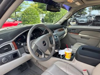 Used 2011 GMC Yukon SLT w/ SLT-2 Equipment Package RWD video 1