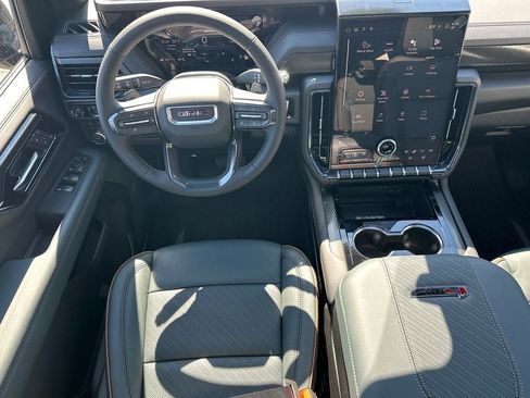 New 2026 GMC Yukon XL AT4 w/ AT4 Premium Package image 24