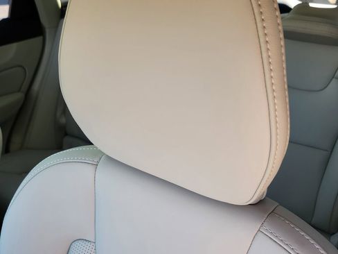 New 2026 Volvo XC60 T8 Ultra w/ Protection Package Premier AWD/4WD image 6