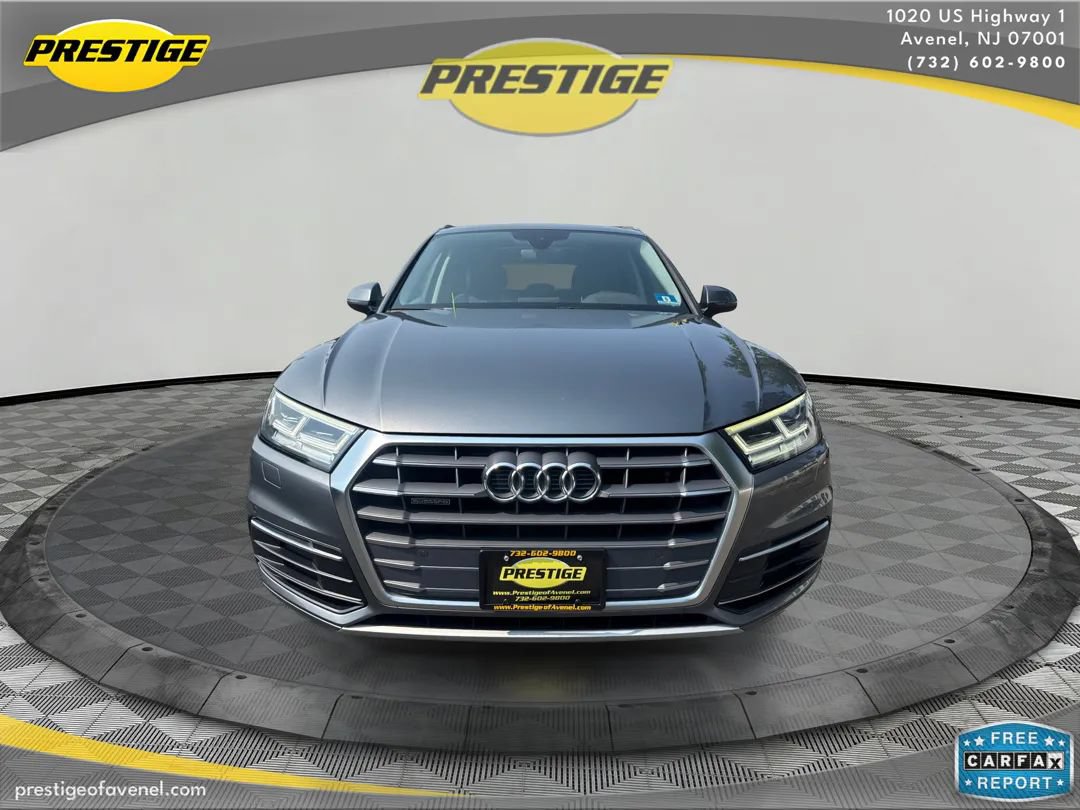 Used 2018 Audi Q5 2.0T Premium Plus w/ Premium Plus Package AWD/4WD image 2