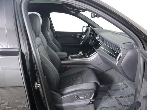 New 2025 Audi SQ7 Prestige image 22
