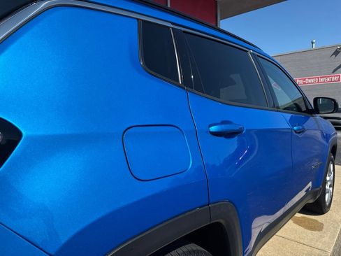 Used 2022 Jeep Compass Latitude AWD/4WD image 6