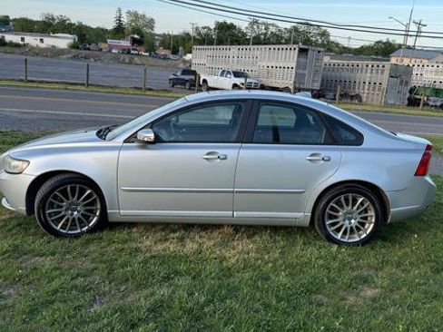 Used 2010 Volvo S40 2.4i FWD image 5