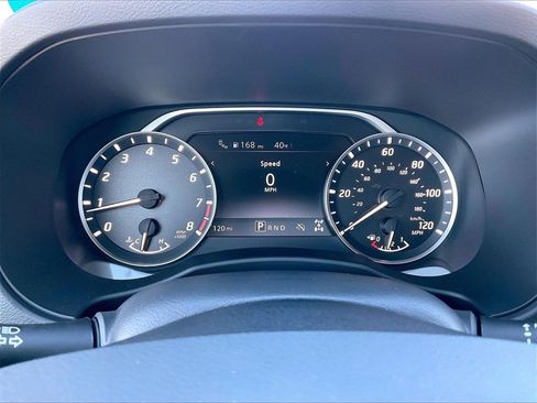 Used 2025 Nissan Frontier SV image 23