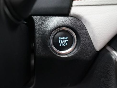 Used 2019 Toyota RAV4 Limited w/ Cold Weather Package AWD/4WD image 21