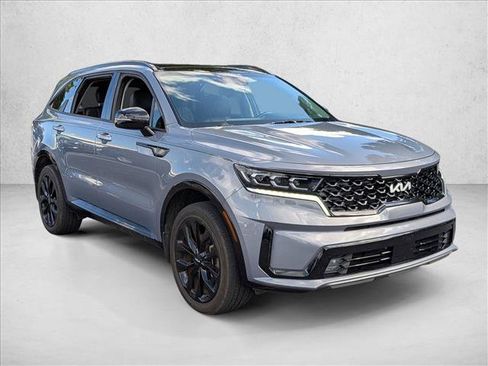 Used 2023 Kia Sorento SX AWD/4WD image 4