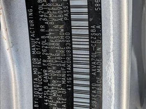 Used 2024 Toyota Camry SE FWD image 23