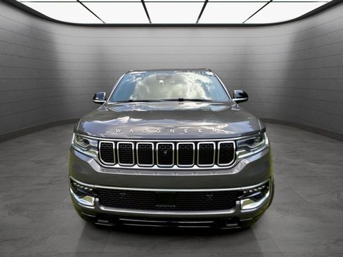 New 2024 Jeep Wagoneer 4WD w/ Premium Group I image 9