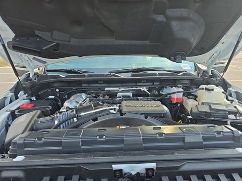 Used 2024 GMC Sierra 2500 AT4 w/ AT4 Preferred Package image 31