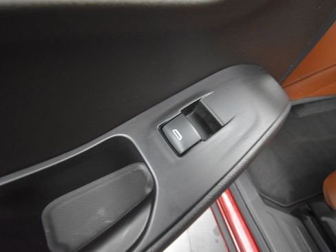 Used 2019 Chevrolet Traverse High Country image 10